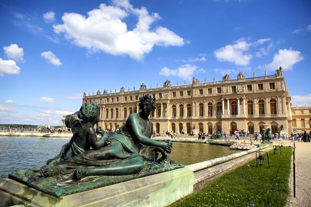 Palace of Versailles Audio-Guided Tour with Round Trip Transfers from Paris